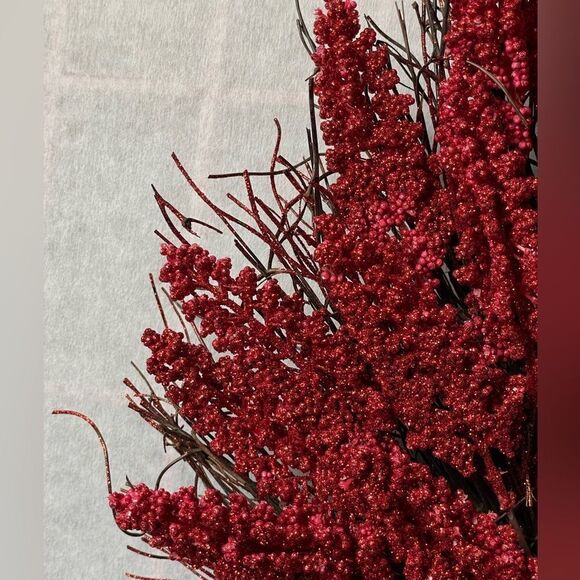 Wreath Red Sparkly Woven Holiday/Christmas Hanging Door Wreath - Picture 12 of 14